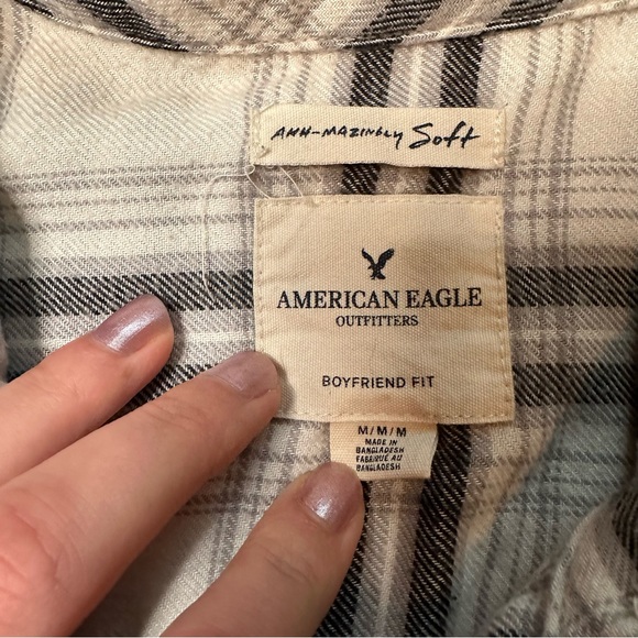 American Eagle women’s flannel size Medium - Picture 2 of 2